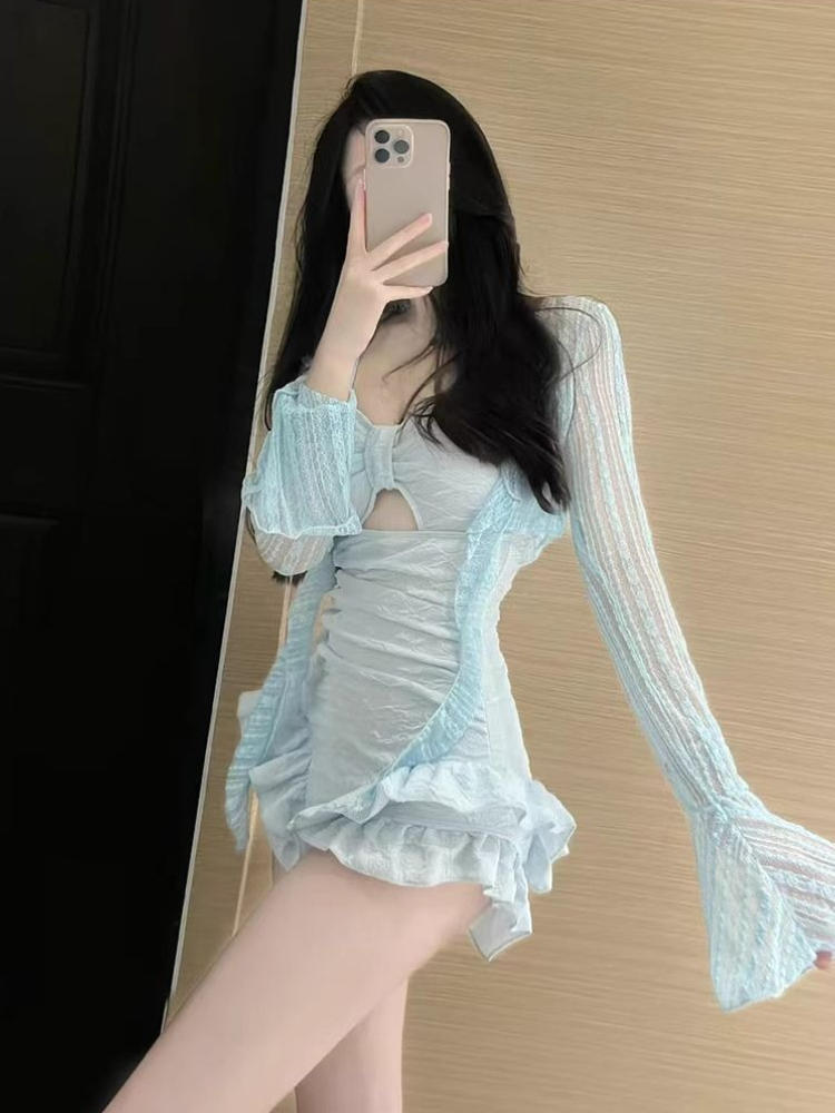 Bescheiden zwemkleding met vol - Swimwear recensie en prijs